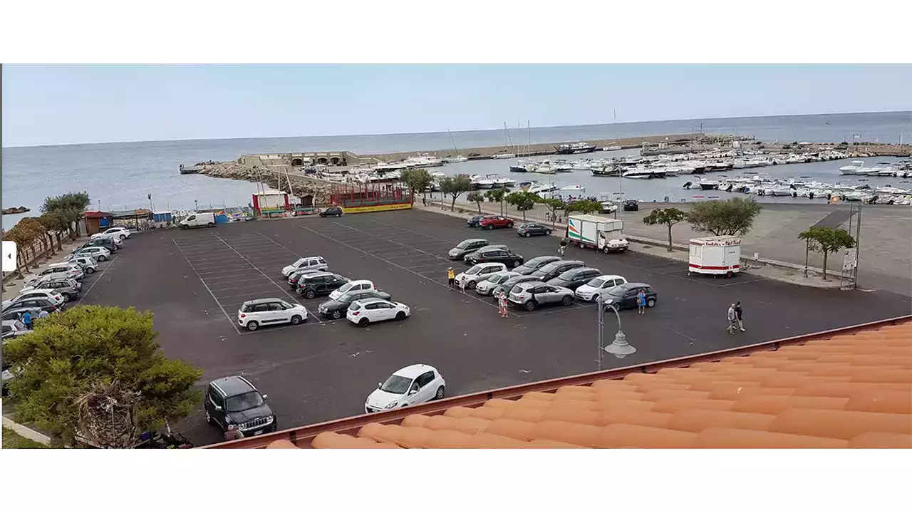 Un'immagine generica segnaposto con angoli arrotondati in una figura.